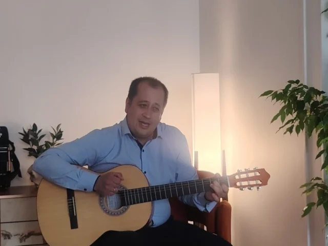 Обучение игре на гитаре